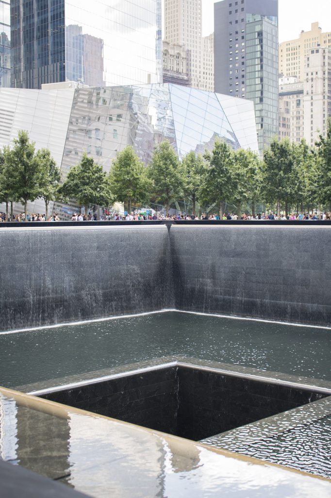 Memorial pools WTC in NYC